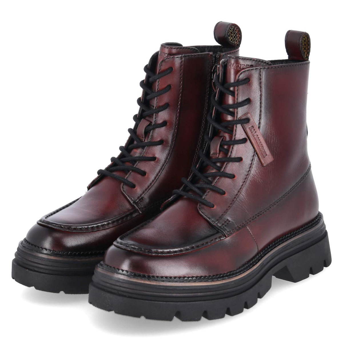 Schnürboots Rot