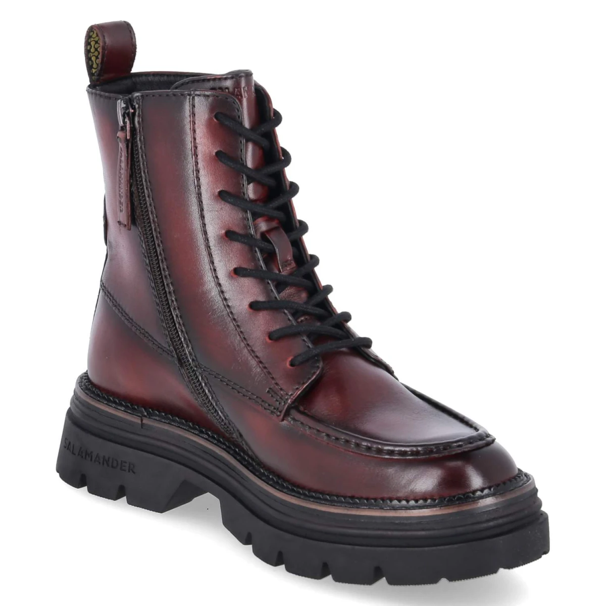Schnürboots - bordo